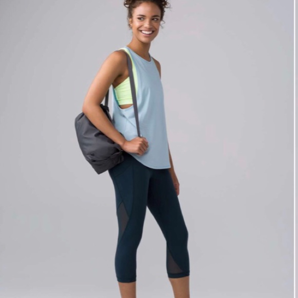 LULULEMON SWEAT DATE TANK SIZE 4 PURE BLUE